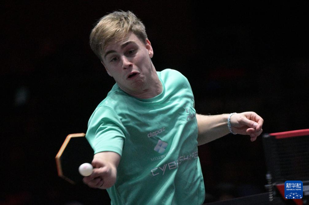 由于曾在队 由于曾在队