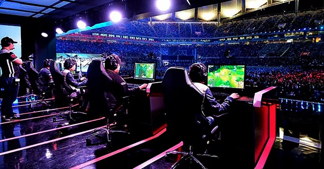 在缤纷的下 在缤纷的下